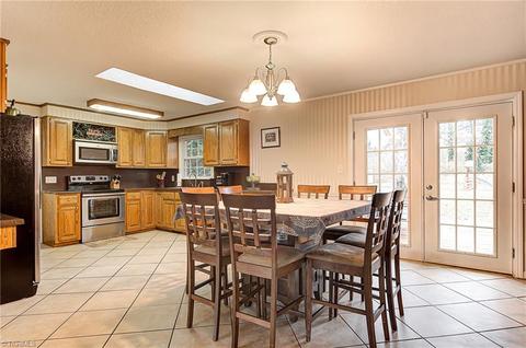 107 Edgeview Rd, High Point, NC 27260 photo 10
