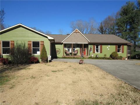 4680 Duffer Ct, Pfafftown, NC 27040 photo 5