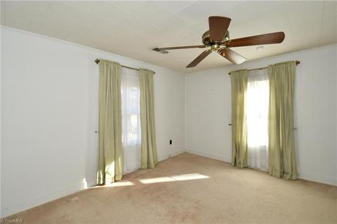 376 Johnson Rd, High Point, NC 27265 photo 5