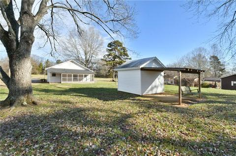376 Johnson Rd, High Point, NC 27265 photo 18