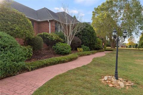 3858 Canter Dr, Trinity, NC 27370 photo 4