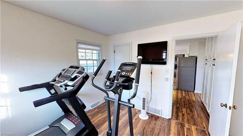 1407 Wales Dr, High Point, NC 27262 photo 15