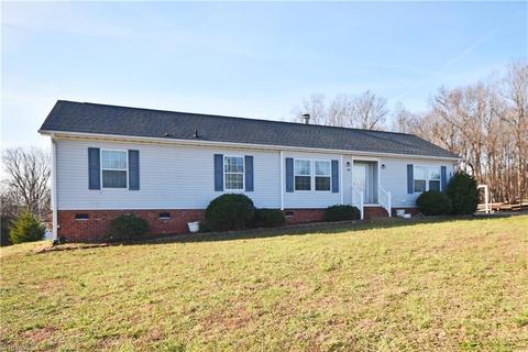 540 Phillips Rd, Lexington, NC 27295 photo 2