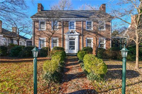 909 Johnson St, High Point, NC 27262 photo 1