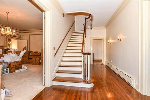 909 Johnson St, High Point, NC 27262 photo 3