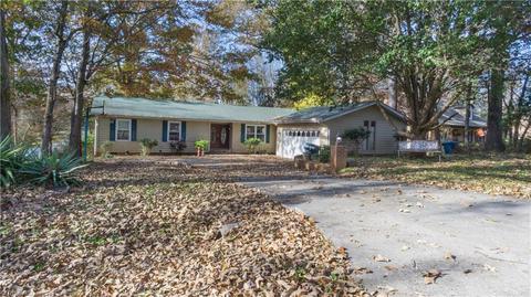 4507 Oakview Dr, Trinity, NC 27370 photo 1