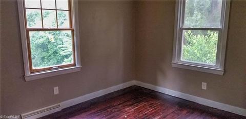 846 Willow Pl, High Point, NC 27260 photo 5