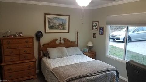 400 Shadybrook Rd, High Point, NC 27265 photo 8