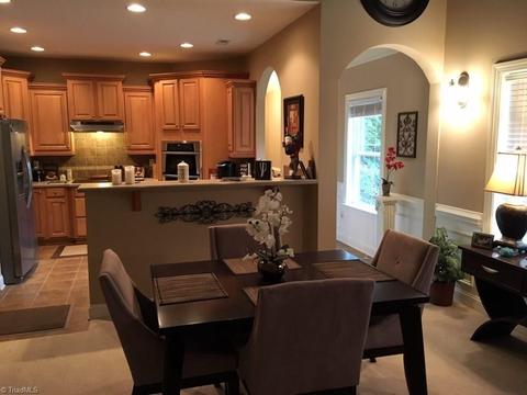 742 Carneros Cir, High Point, NC 27265 photo 5