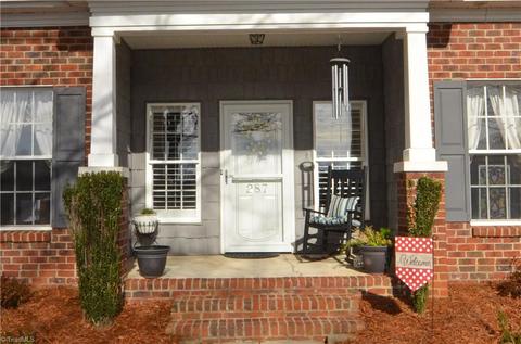287 Old Towne Dr, Bermuda Run, NC 27006 photo 3