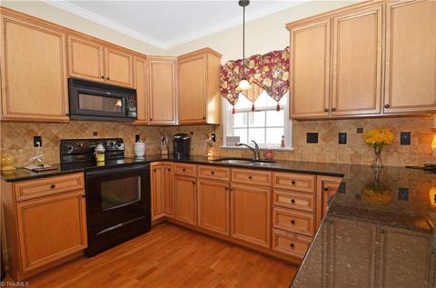 287 Old Towne Dr, Bermuda Run, NC 27006 photo 12
