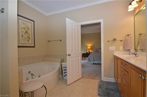287 Old Towne Dr, Bermuda Run, NC 27006 photo 21