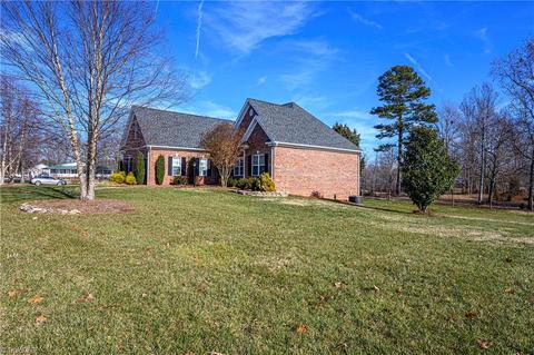 836 Fork Bixby Rd, Advance, NC 27006 photo 2