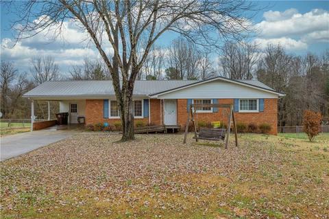 4462 Regina St, Trinity, NC 27370 photo 1