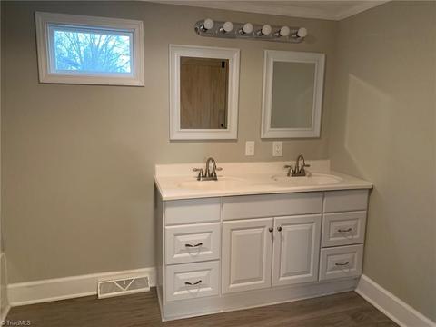 601 Oakview Rd, High Point, NC 27265 photo 13