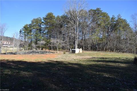 3038 Ymca Camp Rd, King, NC 27021 photo 6