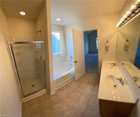 2531 Ingleside Dr, High Point, NC 27265 photo 10