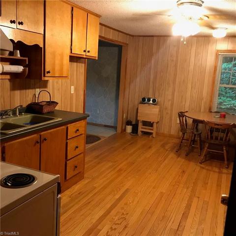 230 Old Us Highway 421, Deep Gap, NC 28618 photo 19