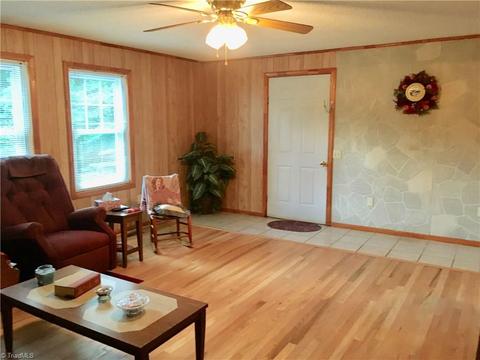 230 Old Us Highway 421, Deep Gap, NC 28618 photo 5