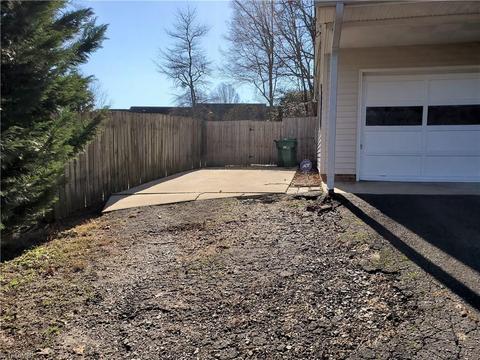 310 Spring St, King, NC 27021 photo 25