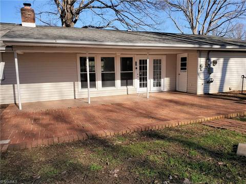 310 Spring St, King, NC 27021 photo 24