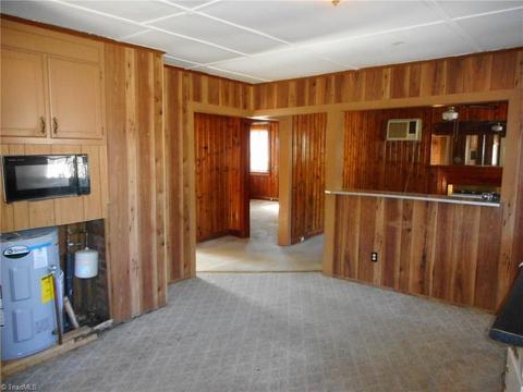 2309 Edgewood Dr, High Point, NC 27262 photo 7