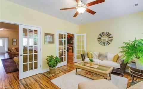 2698 Splitbrooke Dr, High Point, NC 27265 photo 6