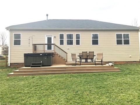 2698 Splitbrooke Dr, High Point, NC 27265 photo 26
