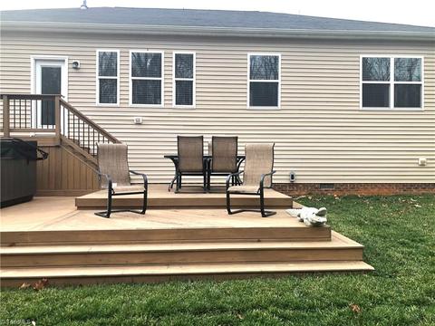 2698 Splitbrooke Dr, High Point, NC 27265 photo 25