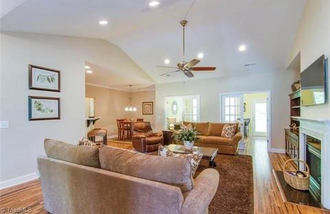 2698 Splitbrooke Dr, High Point, NC 27265 photo 14