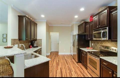 2698 Splitbrooke Dr, High Point, NC 27265 photo 10