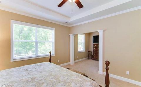 2698 Splitbrooke Dr, High Point, NC 27265 photo 16