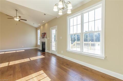 2247 Iris Dr, Haw River, NC 27258 photo 7