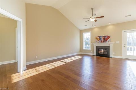 2247 Iris Dr, Haw River, NC 27258 photo 5