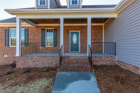 2247 Iris Dr, Haw River, NC 27258 photo 2