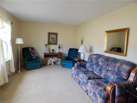 232 Greystone Dr, King, NC 27021 photo 3