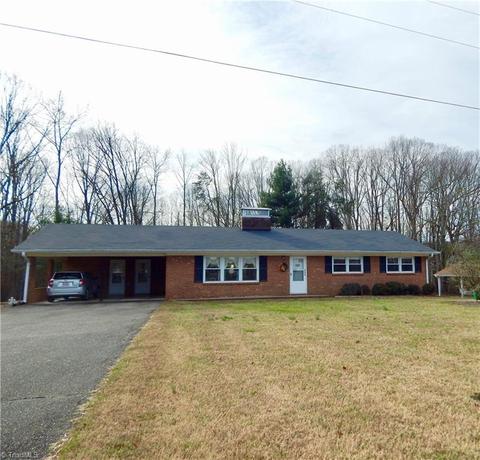 232 Greystone Dr, King, NC 27021 photo 1