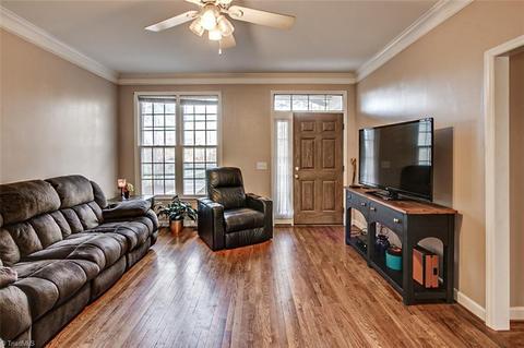 3202 Pinehurst Dr, Randleman, NC 27317 photo 2