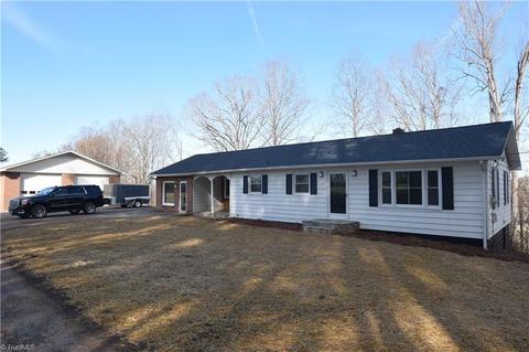 188 Old Forge Rd, Pilot Mountain, NC 27041 photo 11