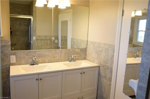 188 Old Forge Rd, Pilot Mountain, NC 27041 photo 9
