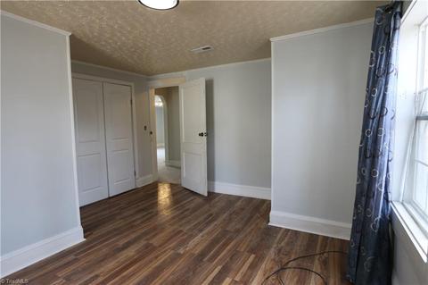 302 Windley St, High Point, NC 27260 photo 6