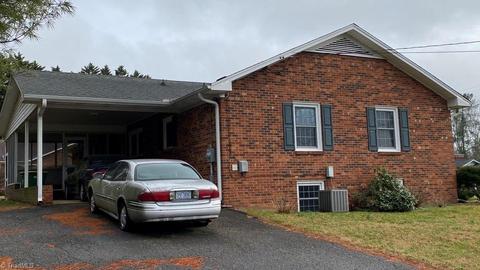 715 Sunset Dr, Pilot Mountain, NC 27041 photo 7