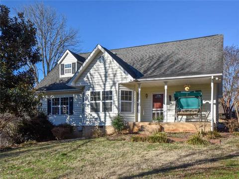 8025 Peak Rd, Clemmons, NC 27012 photo 1