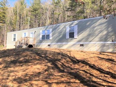 169 Lonesome Pine Rd, Purlear, NC 28665 photo 1