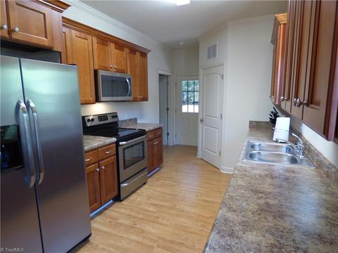 220 Gordon St, High Point, NC 27260 photo 2