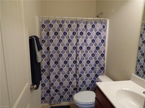 220 Gordon St, High Point, NC 27260 photo 4