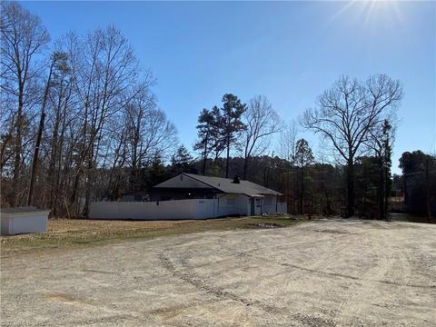 1102 Penny Rd, High Point, NC 27265 photo 4