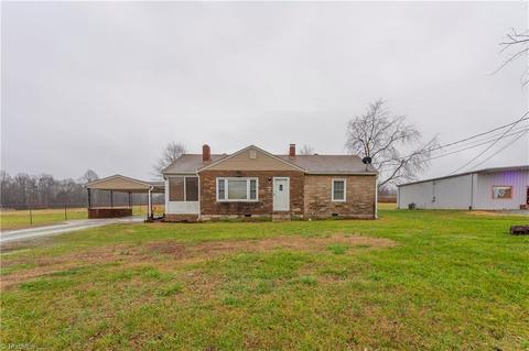 625 Trindale Rd, Trinity, NC 27370 photo 2