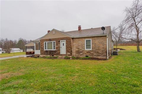 625 Trindale Rd, Trinity, NC 27370 photo 3