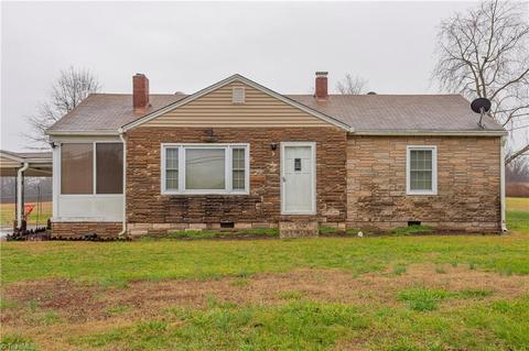 625 Trindale Rd, Trinity, NC 27370 photo 1